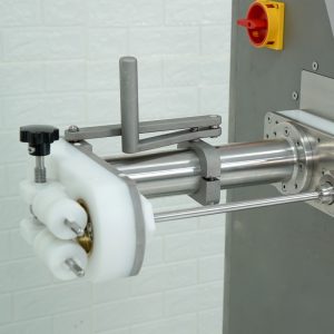 Máy đùn xúc xích định lượng SH-250N (2 máy liên hoàn) bo may dun xoan xuc xich dinh luong lien hoan sh 250n ava2