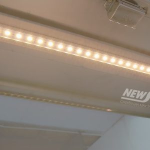 Máy nướng xúc xích 9 thanh HE9 1350W may nuong xuc xich 9 thanh